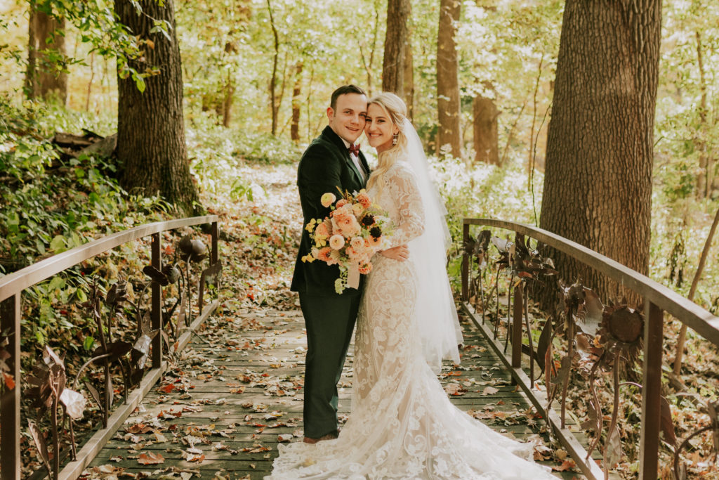 bride and groom destination outdoor wedding in omaha nebraska