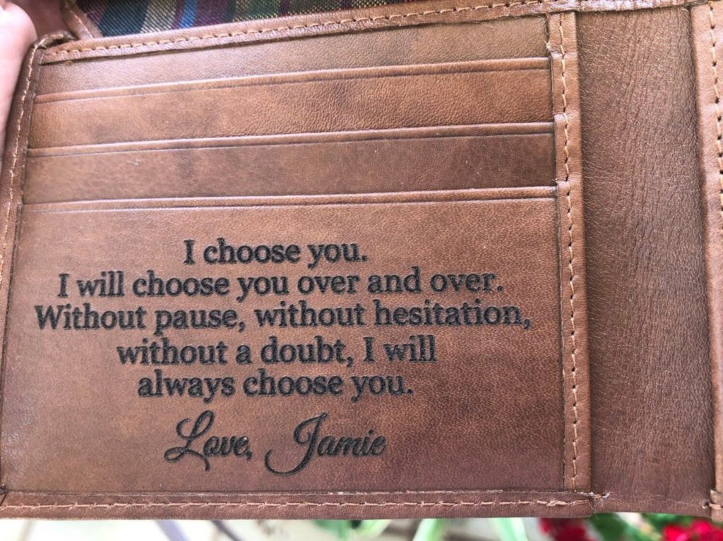 customizable wallet with a sweet message to the groom from bride